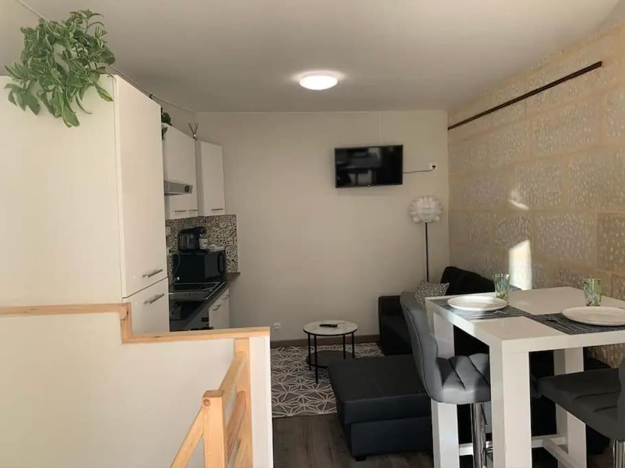 Le Cocon T2 Duplex 24 M2 Appartement Niort Buitenkant foto